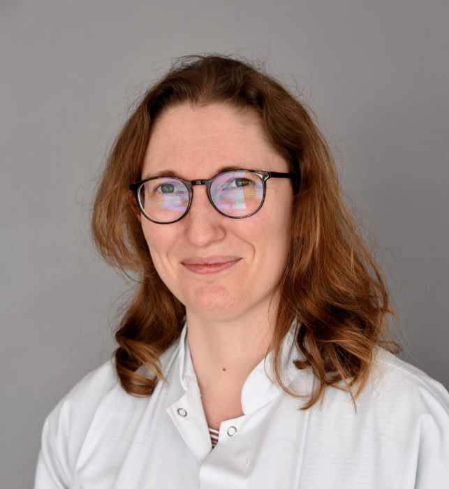 Dr CHARLINE PEROT