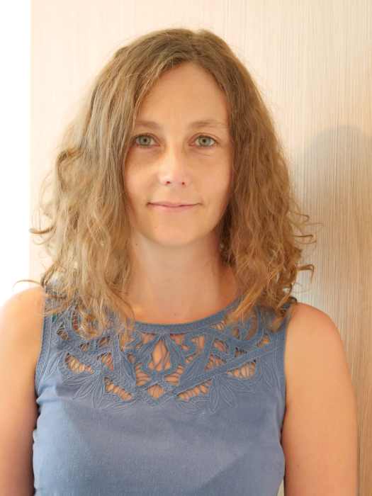 Dr Anne Laurain