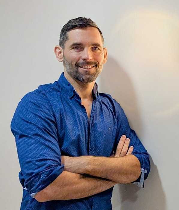 Dr Mickaël Ivars, Ostéopathe à La Mézière