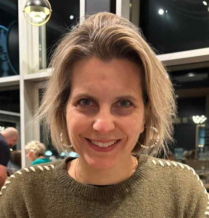Cécile HERENG