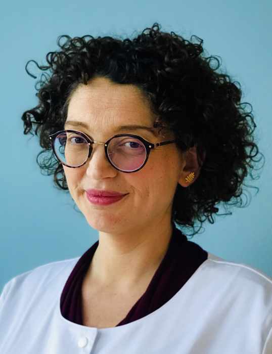 Dr ISABELLE LECLERCQ