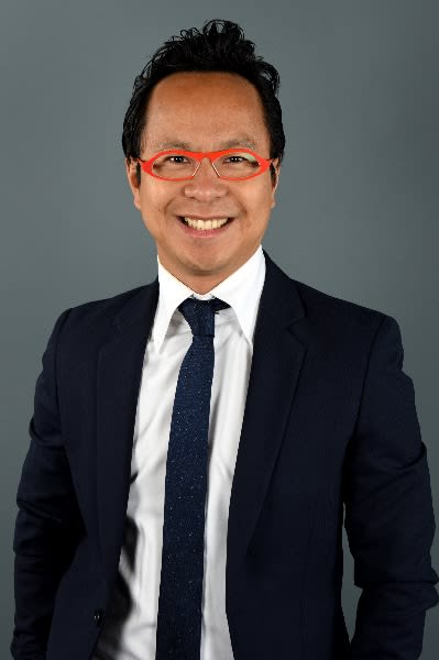Dr Robert CHHUOR