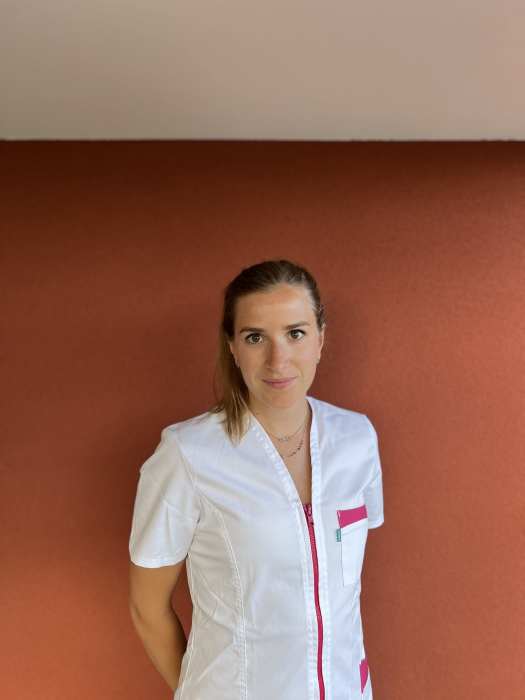 Dr Julie Deymonaz