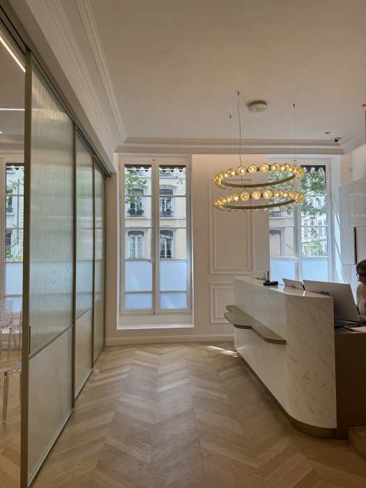 Dr JeanÉtienne Blanc Delubac, Chirurgiendentiste à Lyon