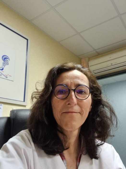 Dr Evelyne spire