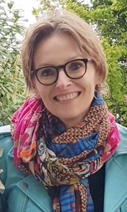 Dr Simona PHILIPPI