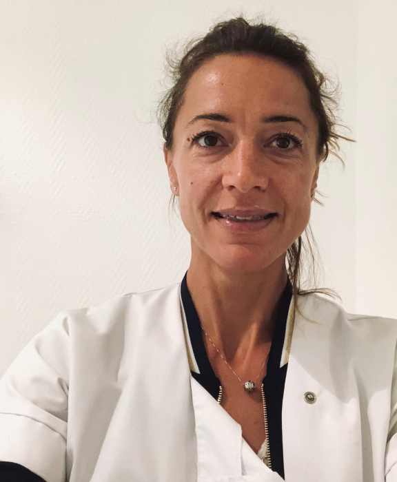 ANNE DOLON