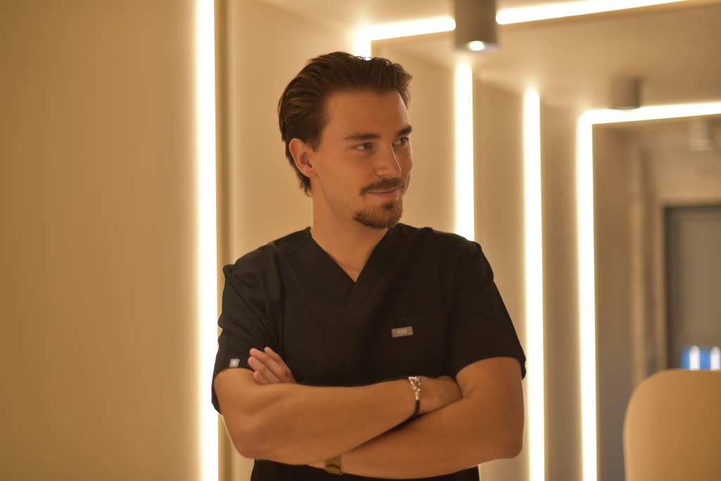 Dr Mateo Pirollo, Ostéopathe à Le Plan-De-La-Tour