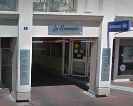 Dr Anne-Marie MINASSIAN