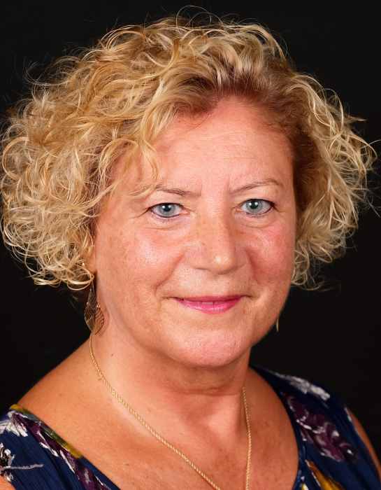 Dr FLORINA CARAT