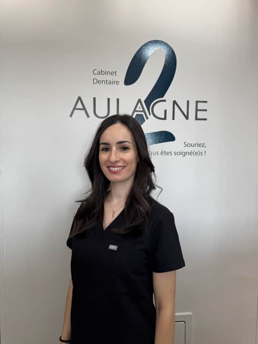Dr Estelle Amoyal