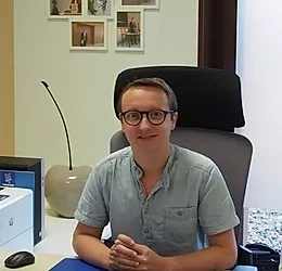 Dr David VIE