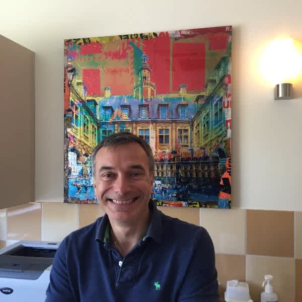 Dr Olivier Devos