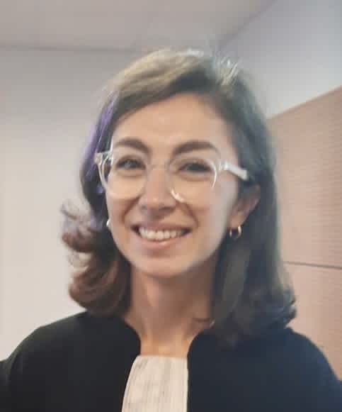 Dr Lisa Carriere