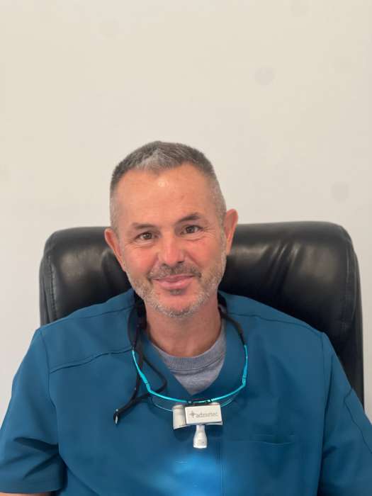 Dr Marc Aubry, Chirurgien dentiste à Castries