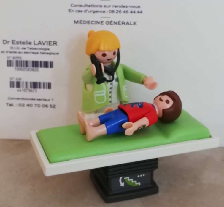 Dr Estelle LAVIER