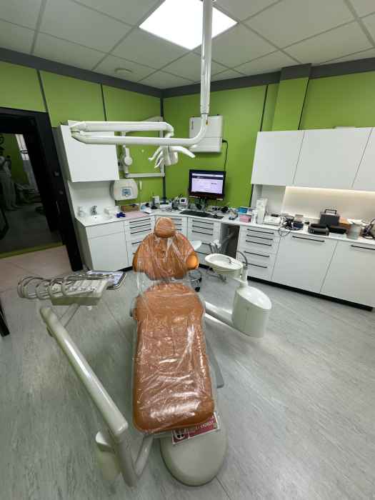 Dr Simon Vion