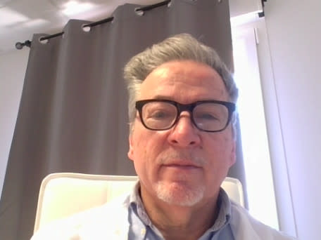 Dr Carlos Julia Vallmajo, Chirurgien urologue à Castres