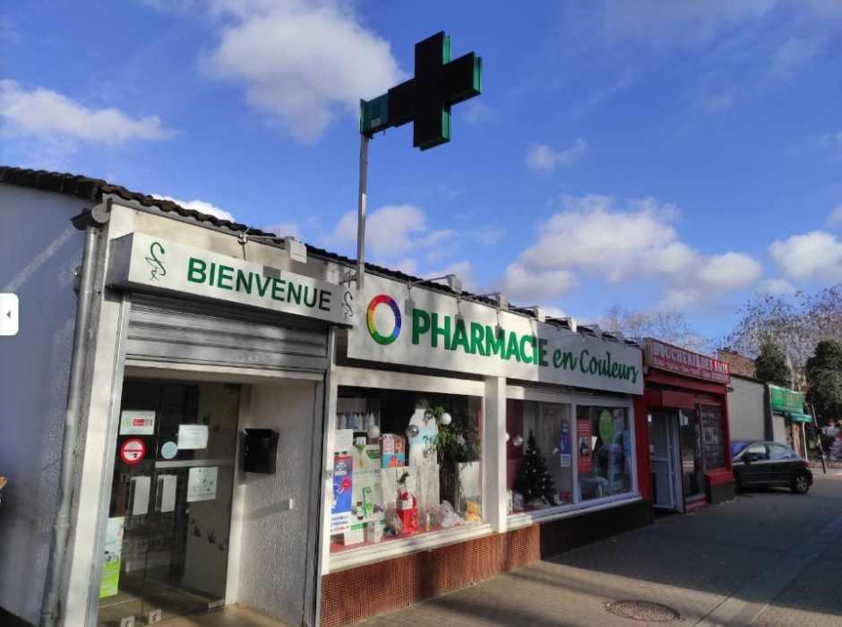 PHARMACIE EN COULEURS