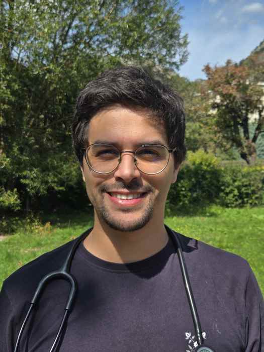 Dr Emen M'foukh, Pédiatre à Laragne-Montéglin
