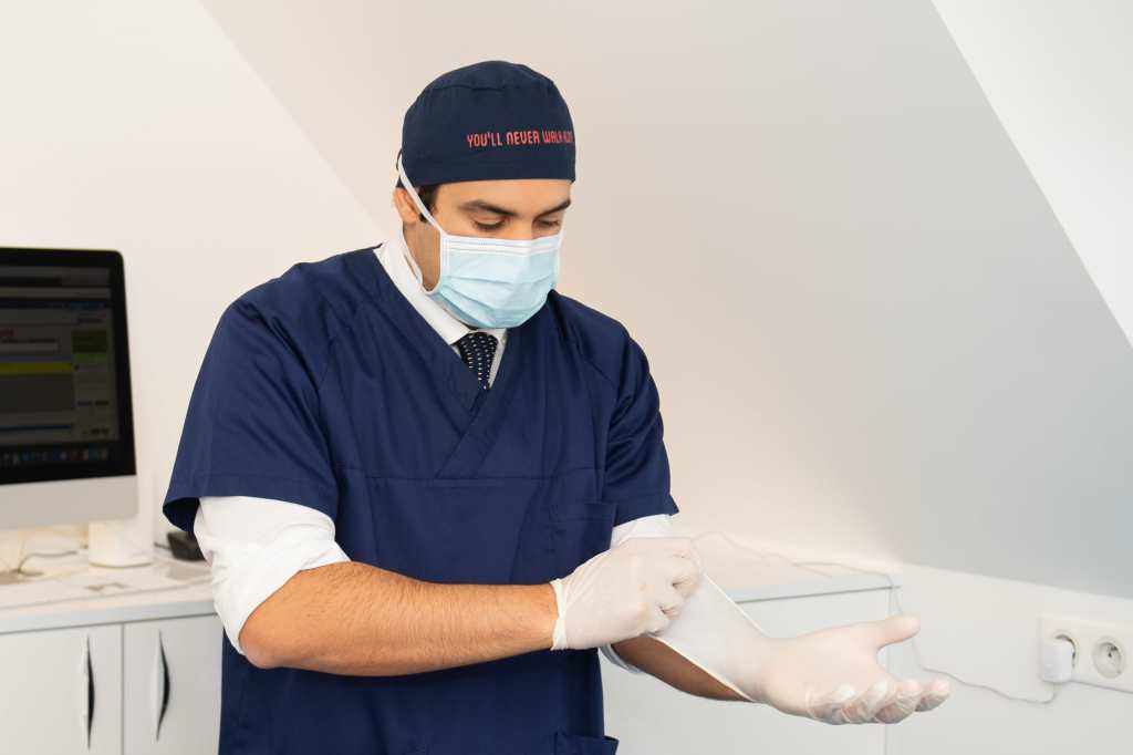 Ali Sassi Dr Mohamed-Ali Sassi, Ophtalmologue à Villennes-sur-Seine, Maule - Doctolib