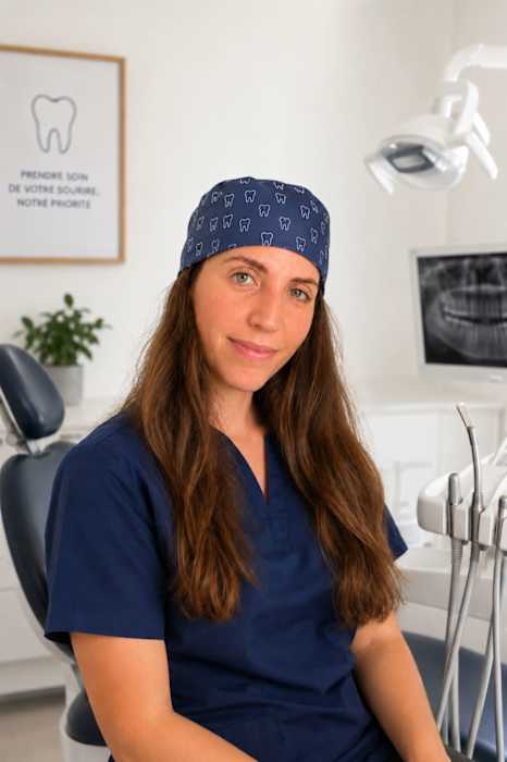 Dr HAVA LEVY