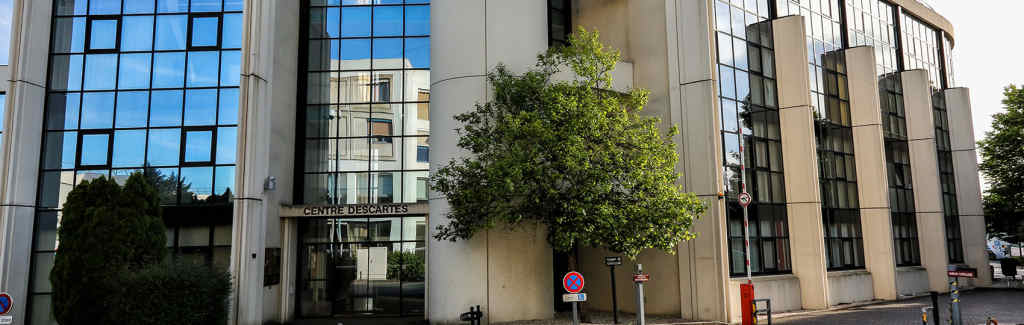 Dr VALERIE POINSTEAU