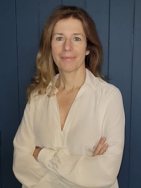 Dr TIMEA SZO