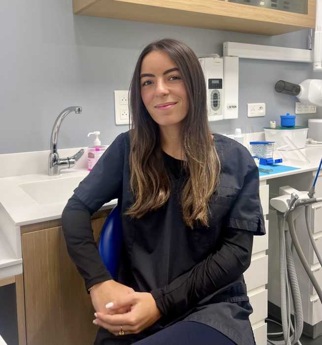 Dr CARLA LABOZ