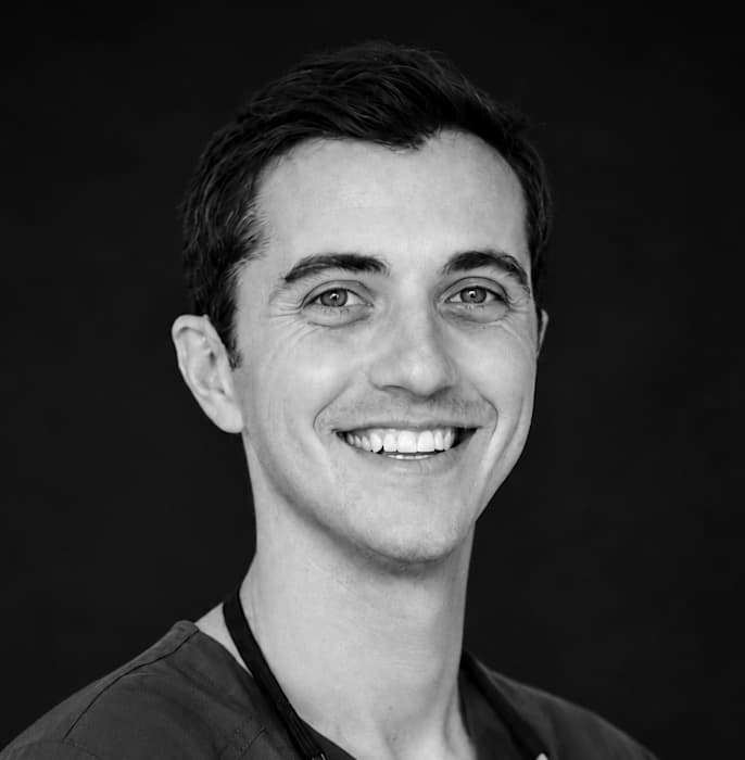 Dr Christian Casanova, Chirurgien dentiste à Saint-Maximin-La-Sainte-Baume