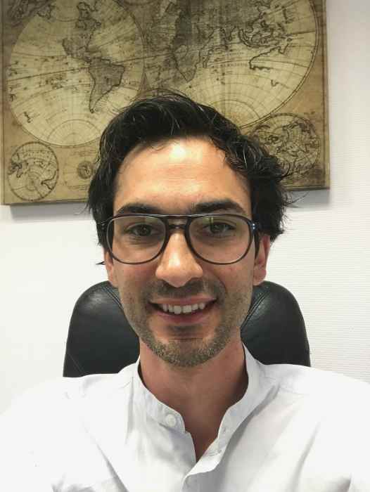 Dr NICOLAS DESAVEINES