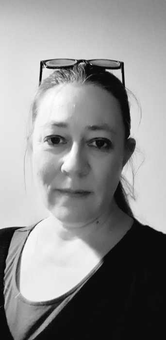 EMMANUELLE ARNAUD
