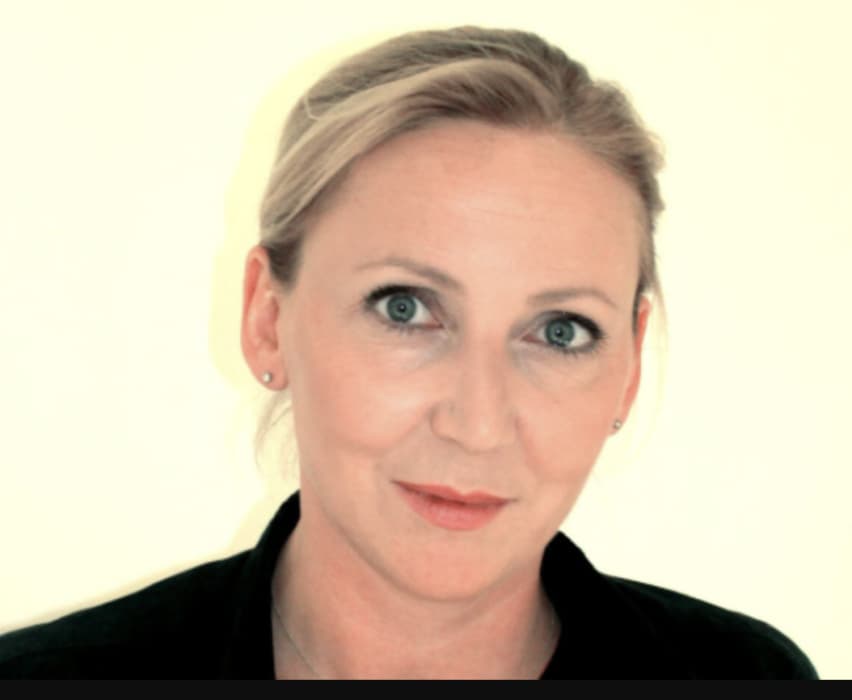 Dr Isabelle  HUBERT