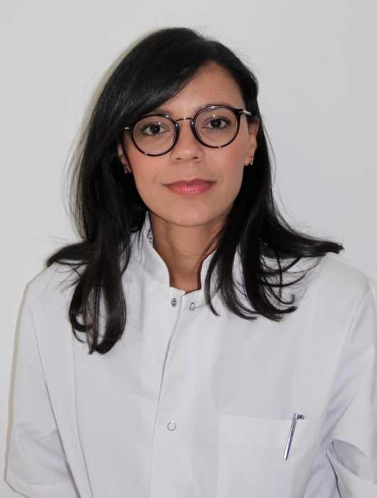 Dr MOUNIA NAJI