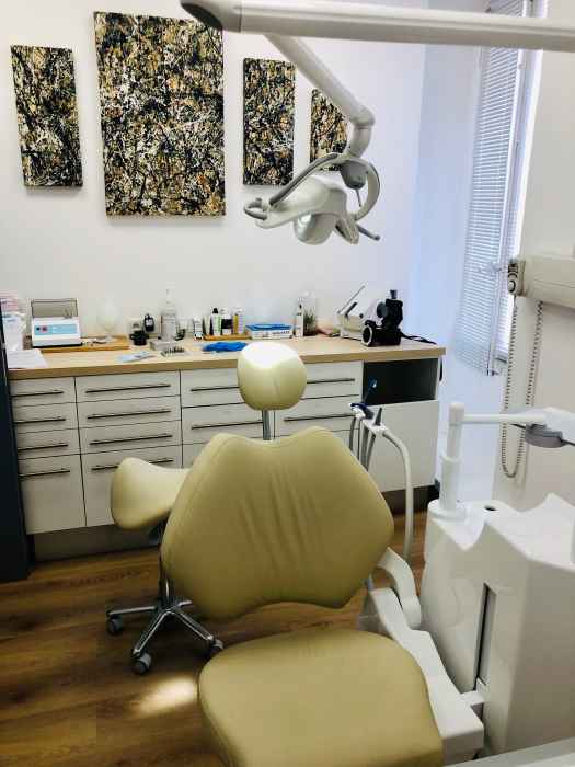 Dr Bruno Paris, Chirurgien dentiste à Toulon