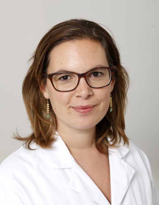 Dr CLAIRE PARRA
