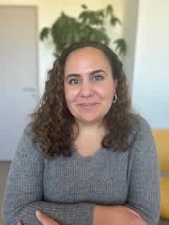 Dr Anna HOAREAU