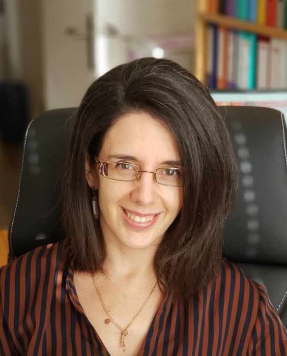 Dr Petra Gabor, Gynécologue obstétricien à Puteaux