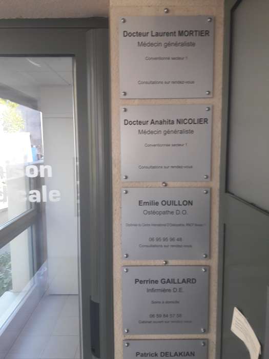 Dr Anahita NICOLIER