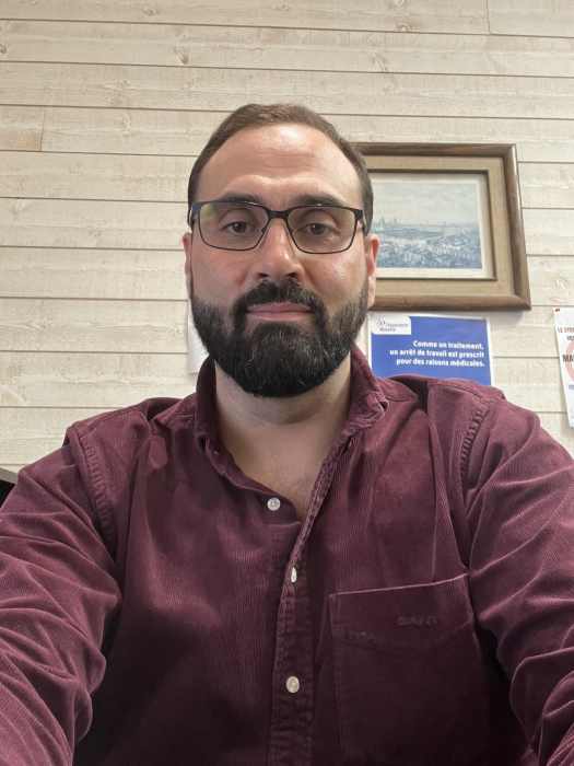 Dr ROBERTO PITMAN