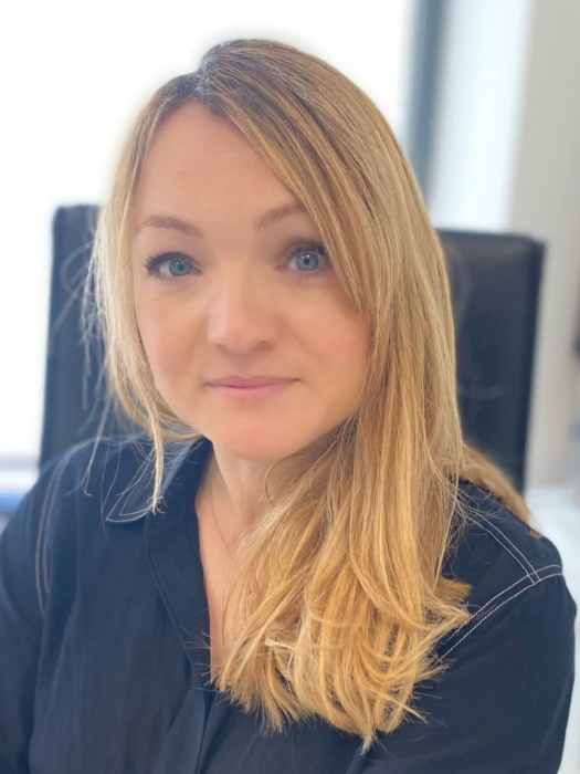 Dr Alexandra Desvignes