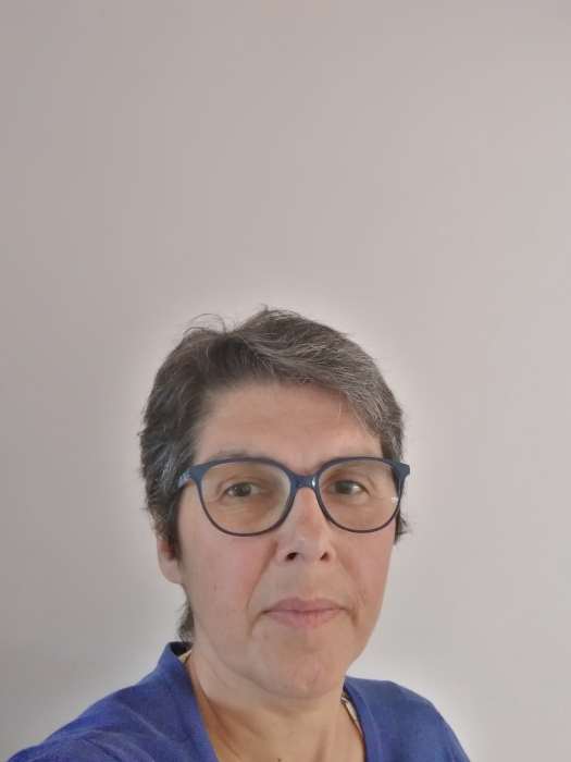 VERONIQUE ROBIN