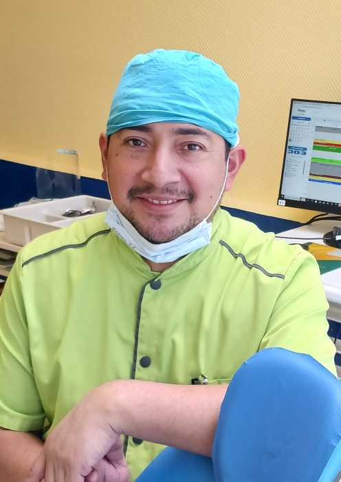 Dr MANUEL NARREA