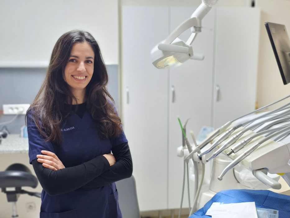 Dr Elodie DE ALMEIDA