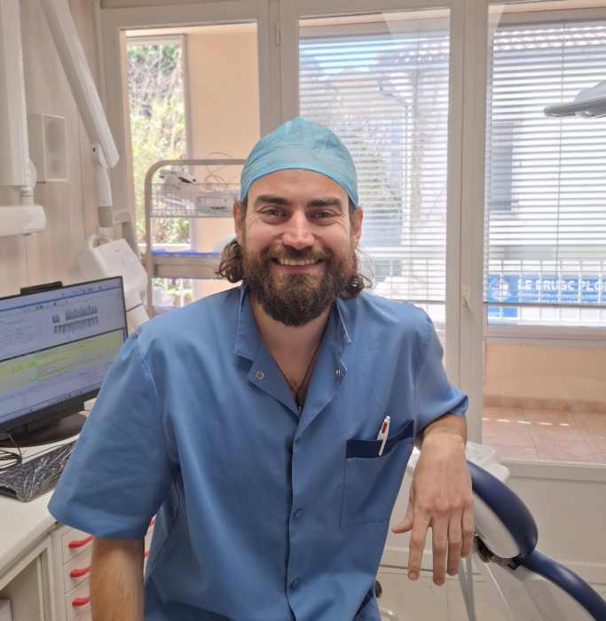 Dr Valentin Villatte