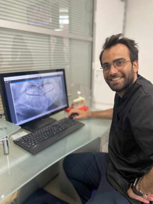 Dr Anthony Madar