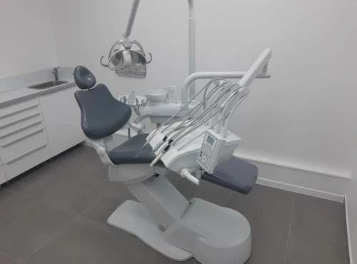 Dr Ana Pinto, Chirurgien dentiste à Villepinte