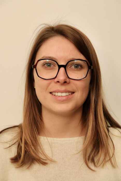 Dr Justine Lecoq