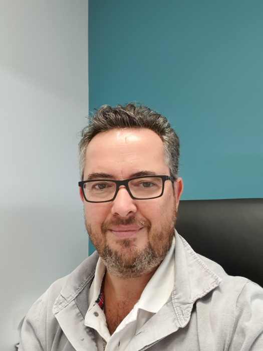 Dr Eric De Ferry