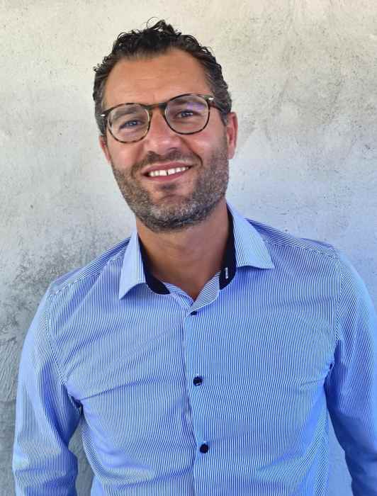 Dr MIKAEL HUMEAU
